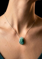 Flusso di Luce Collana Gocce di Pietra Fluorite