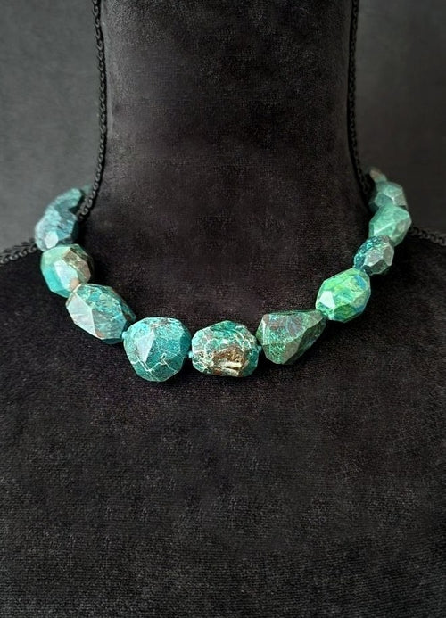 Talismano della Verità e della Calma Collana Girocollo Crisocolla a sasso sfaccettato e argento 925