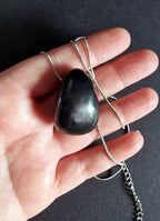Scudo Nero Collana Gocce di Pietra Shungite